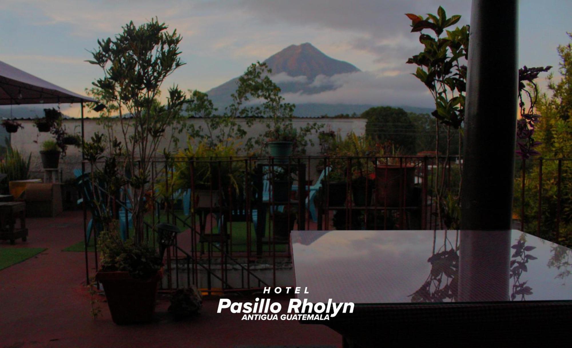 Hotel Rholyn Pura Vida !! 危地马拉安地瓜 外观 照片