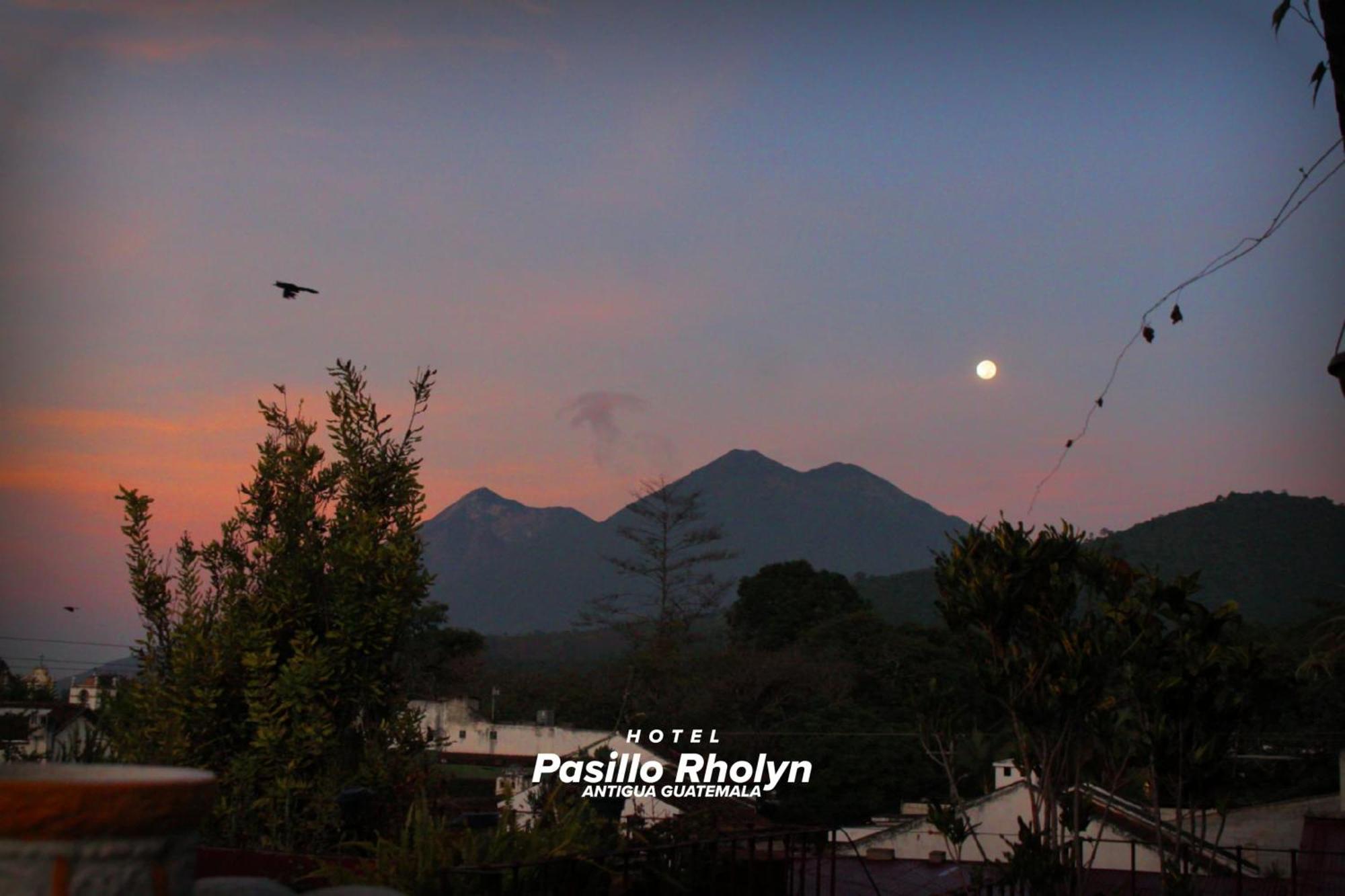 Hotel Rholyn Pura Vida !! 危地马拉安地瓜 外观 照片